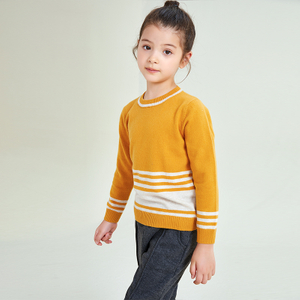 Long-sleeved Round Neck Decorated Knit Girl's Pullover